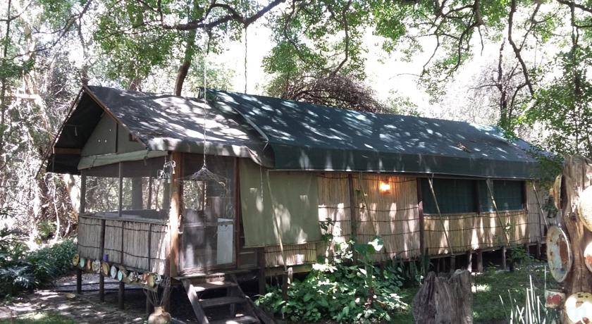 阿思凯波丝欧卡凡戈三角洲游猎营地(Askiesbos - Samochima Bush Camp)