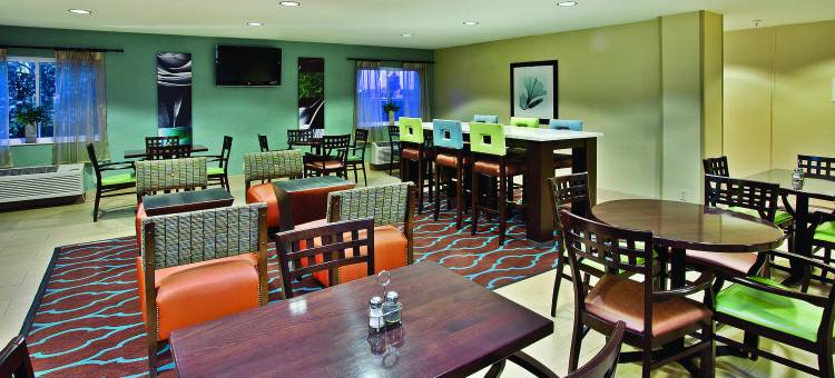 法兰克福拉昆塔温德姆套房酒店(La Quinta Inn & Suites by Wyndham Frankfort)图片