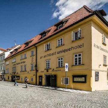阿奇博尔德酒店(archibald at the charles bridge)
