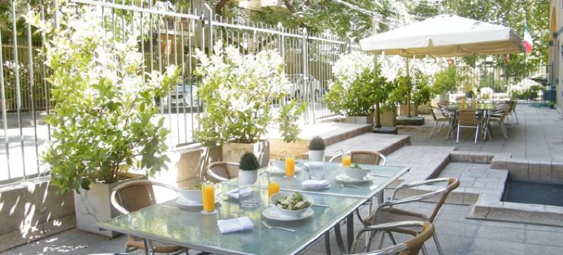 托瑞玛尔里昂酒店(Hotel Torremayor Lyon)图片