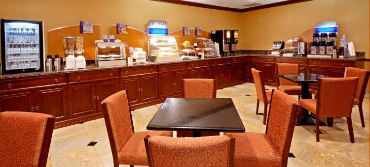 北伯根温德姆戴斯酒店(Days Hotel by Wyndham North Bergen /NYC Area)图片