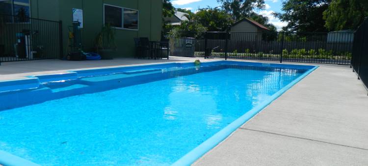 卡佩拉杜丽斯酒馆及汽车旅馆(Dooleys Tavern and Motel Capella)图片