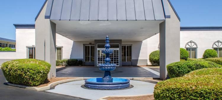 品质套房酒店(Quality Inn & Suites)图片