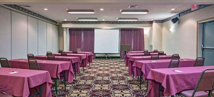 奥本呗盟套房酒店(Baymont by Wyndham Auburn)图片