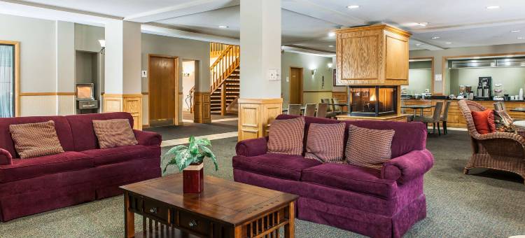 韦恩堡西北温德姆贝蒙特酒店(FairBridge Inn & Suites Fort Wayne)图片