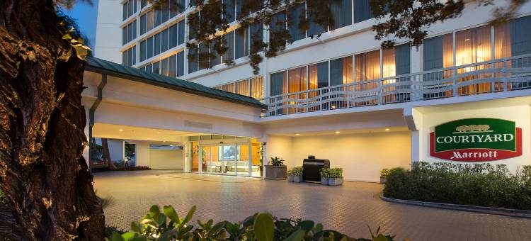 劳德代尔堡海滩万怡酒店(Courtyard by Marriott Oceanside Fort Lauderdale Beach)图片
