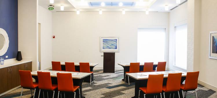 智选假日套房酒店-路易斯威尔市区(Holiday Inn Express & Suites Louisville Downtown)图片