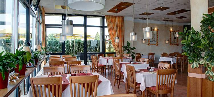 马努酒店(Hotel Manu)图片