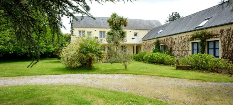 佩龙杜门酒店(Logis Hôtel la Demeure du Perron)图片