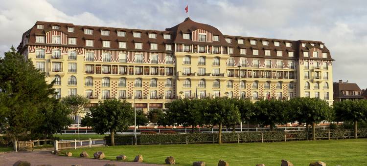 多维尔皇家巴里亚酒店(Hôtel Barrière Le Royal Deauville)图片