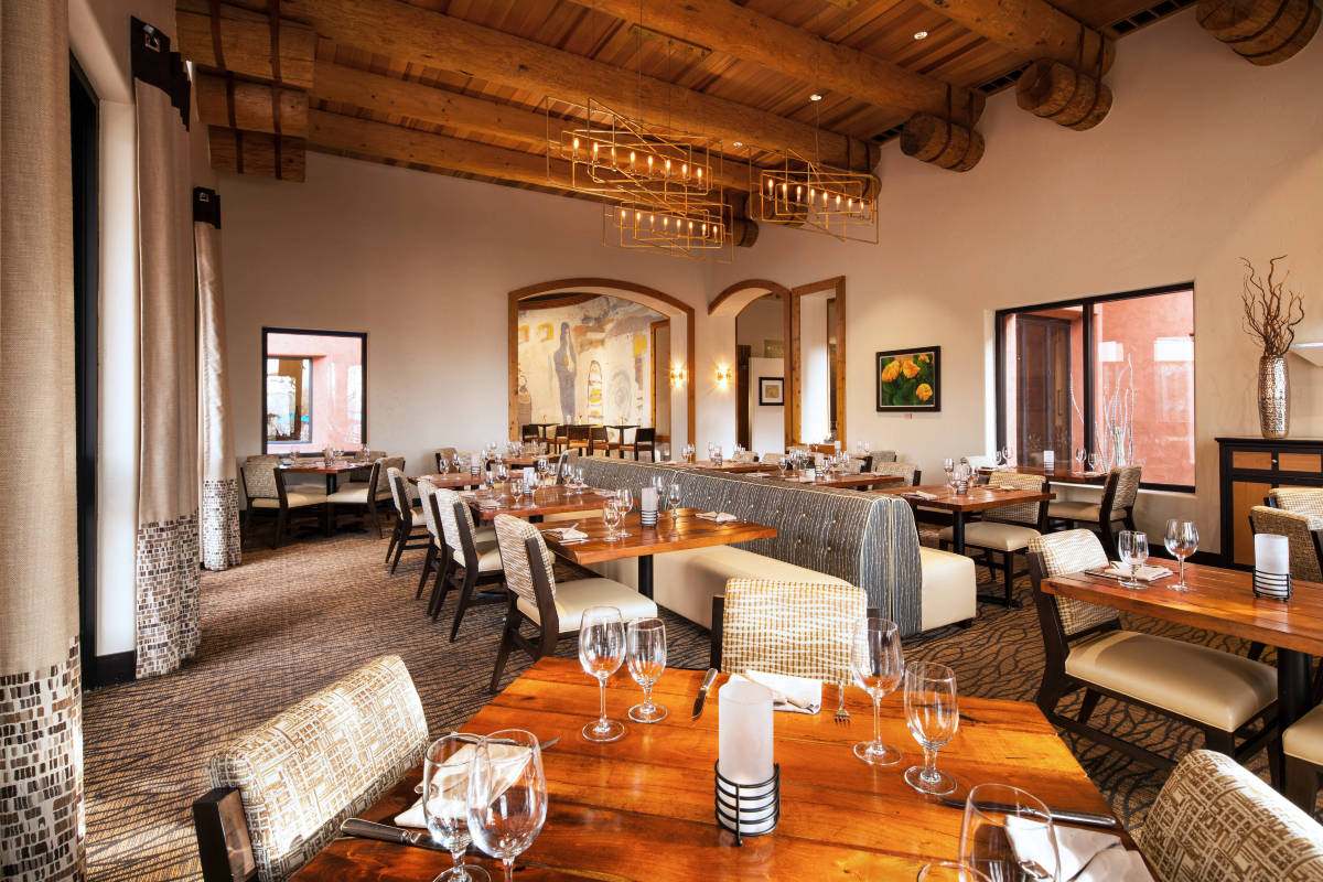 Sheraton Grand at Wild Horse PassHotel Overview