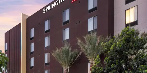 洛杉磯伯班克/市中心SpringHill Suites酒店