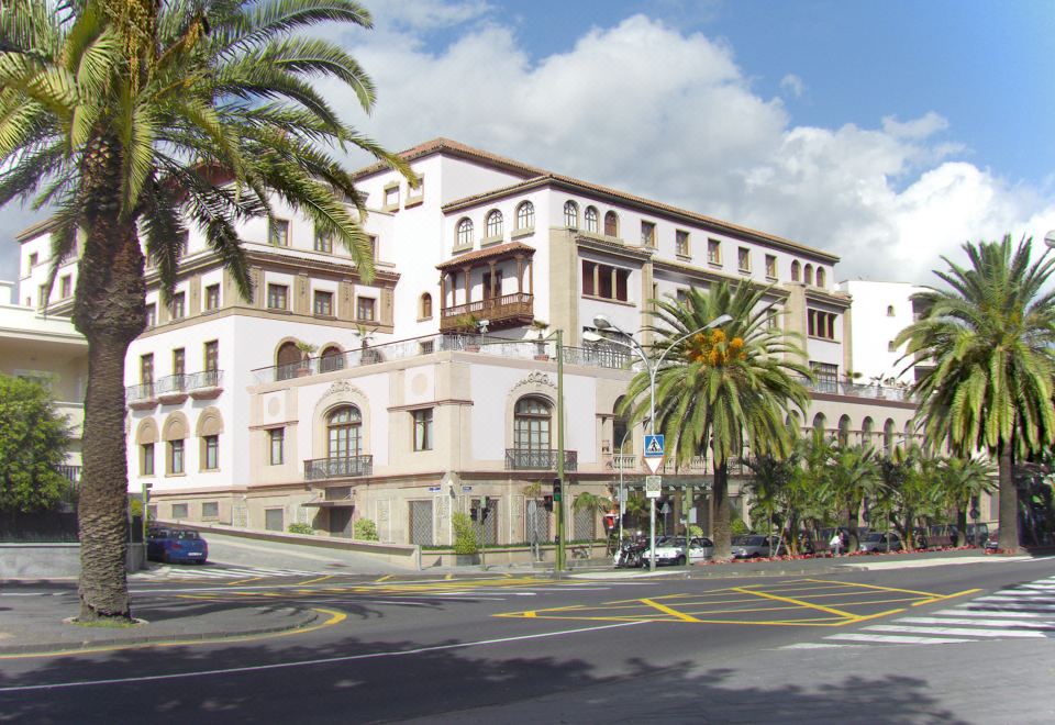 Iberostar Heritage Grand MenceyHotel Overview