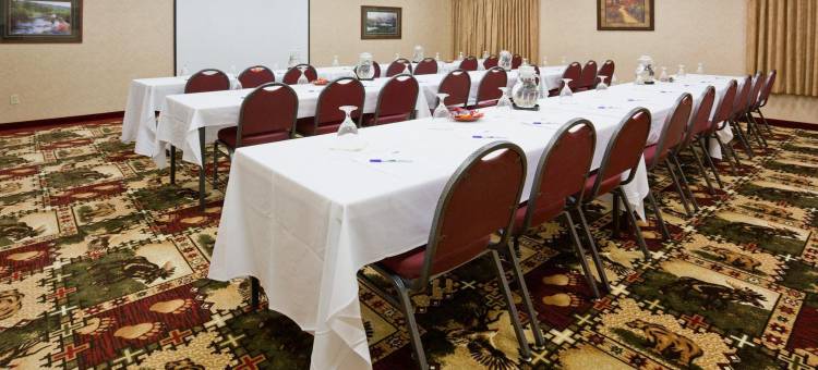 Holiday Inn Express MUNISING - 湖景(Holiday Inn Express Munising-Lakeview)图片