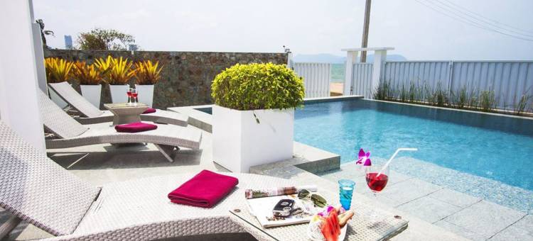 娜乔木提恩海滨别墅(Na Jomtien Beachfront Villa)图片