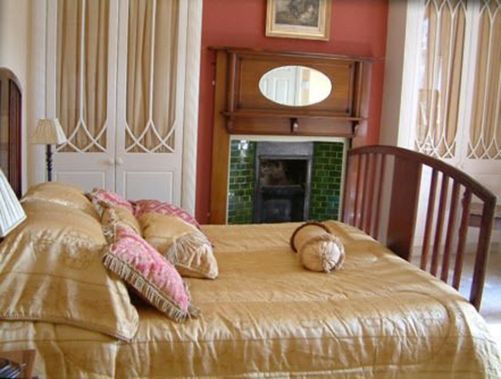 Innisfree House Over view