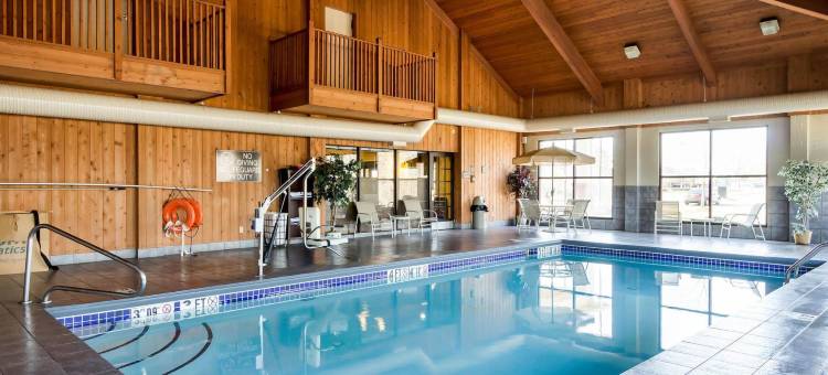 品质酒店及套房橡木村 - 克利夫兰南(Quality Inn & Suites Oakwood Village - Cleveland South)图片