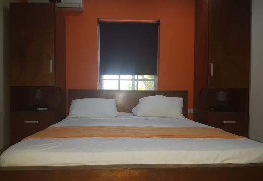 White Beach Apartments Eagle Beach Hotel Overview