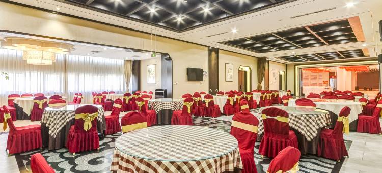 定兴康城大酒店图片