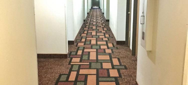 富尔顿美国房东套房酒店(Capital O Amerihost Inn and Suites Fulton Hwy 54 MO)图片