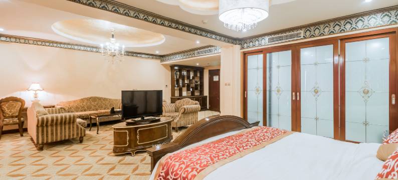 西藏泰成饭店图片