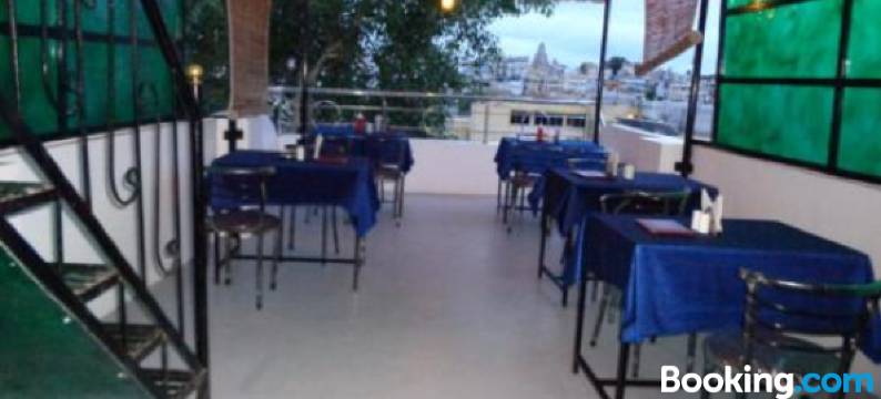 皇家湖景别墅旅馆(The Royal Lake View Villa)图片