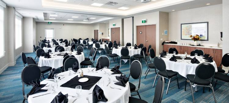 红鹿北Staybridge套房酒店(Staybridge Suites Red Deer North)图片