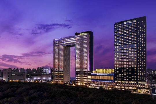 首爾龍山大使諾富特全套房酒店