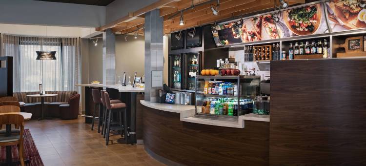 Boston Stoughton图片