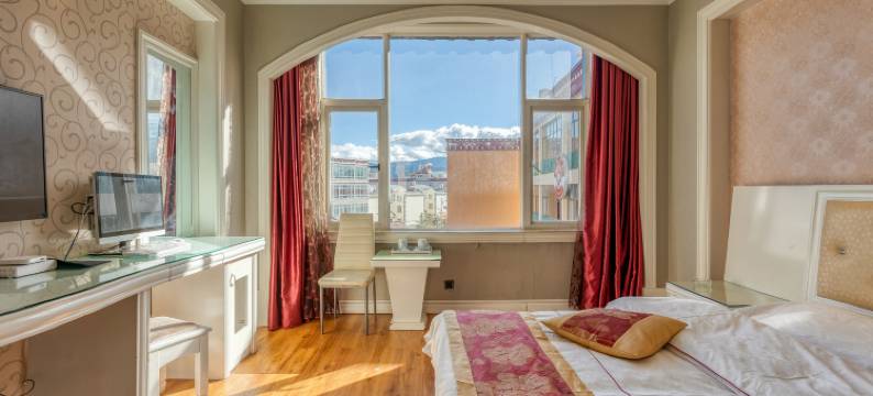 香格里拉娜姆措假日大酒店图片