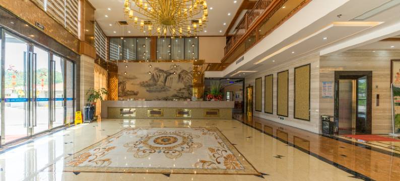 英德亚婆田·白水寨假日酒店图片