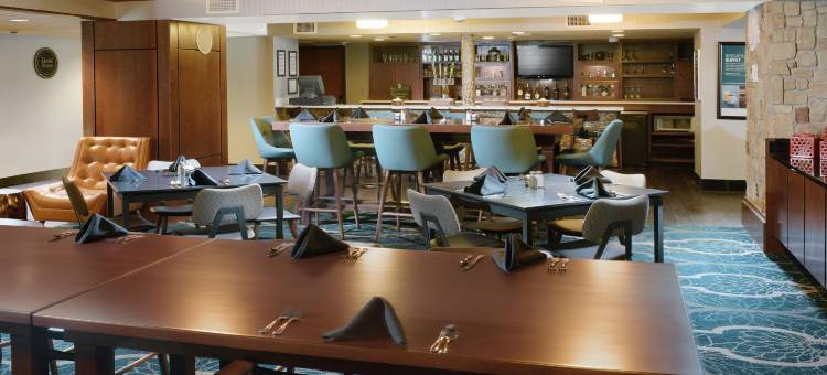 圣安东尼奥机场德鲁里套房酒店(Drury Inn & Suites San Antonio Airport)图片