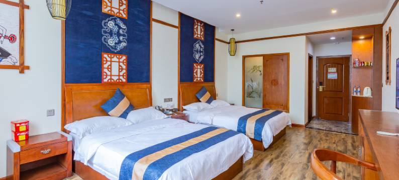 兴仁泓智酒店(巴铃镇店)图片