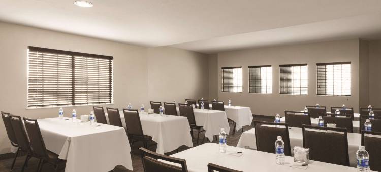 贝克斯菲尔德丽怡酒店(Country Inn & Suites by Radisson, Bakersfield, CA)图片