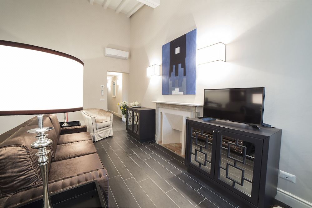 Gold Ognissanti Suite Hotel Reviews And Room Rates - 