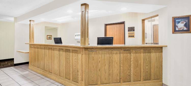 汉考克海滨华美达酒店(Ramada by Wyndham Hancock Waterfront)图片