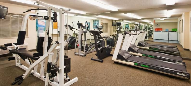 底特律法明顿山美茵斯坦套房酒店(MainStay Suites Detroit Farmington Hills)图片