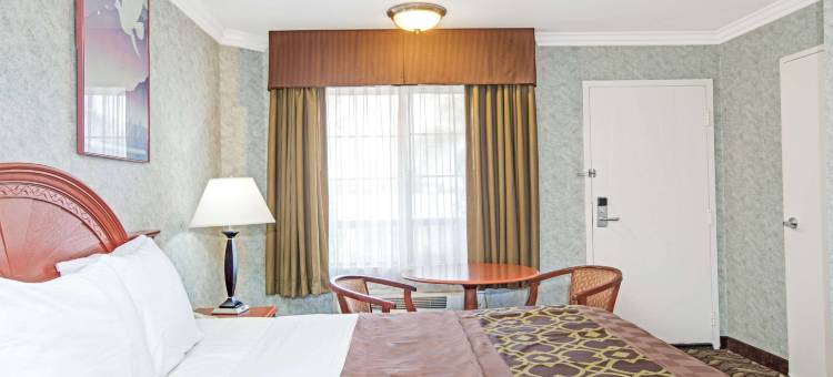 戴斯酒店-洛杉矶联合车站/雷东多和曼哈顿海滩(Days Inn by Wyndham Los Angeles LAX/ Redondo&ManhattanBeach)图片