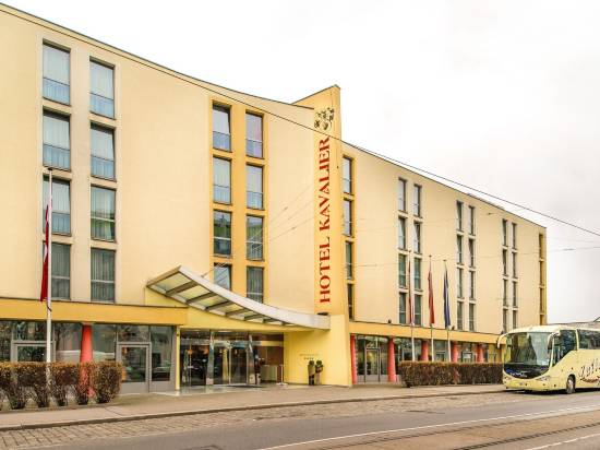 諾維姆卡瓦莉耶酒店