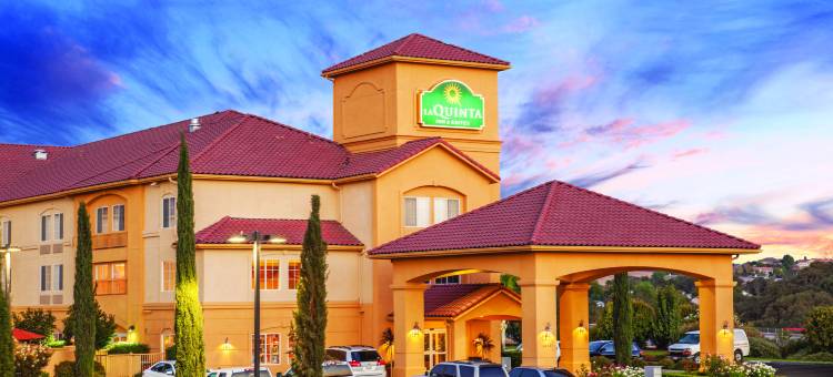 帕索罗布尔斯拉昆塔温德姆套房酒店(La Quinta Inn & Suites by Wyndham Paso Robles)图片