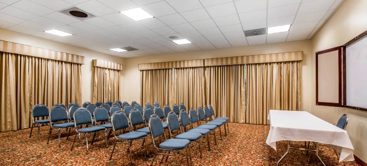 市中心品质酒店(Quality Inn at Town Center)图片