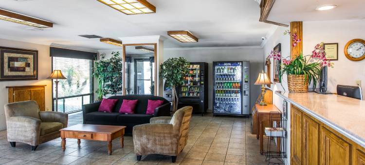 安大略米尔斯购物中心罗德威旅馆(Rodeway Inn Ontario Mills Mall)图片