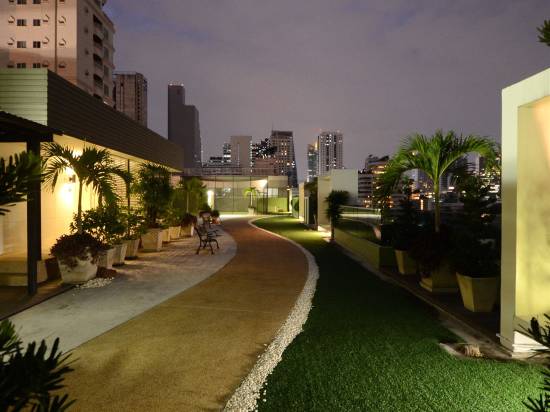 阿斯布林富康33酒店