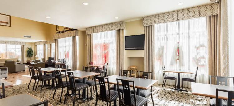 琼斯伯勒大学区舒适套房酒店(Comfort Suites Jonesboro University Area)图片