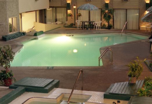 Sandman Hotel & Suites Kelowna Hotel Overview