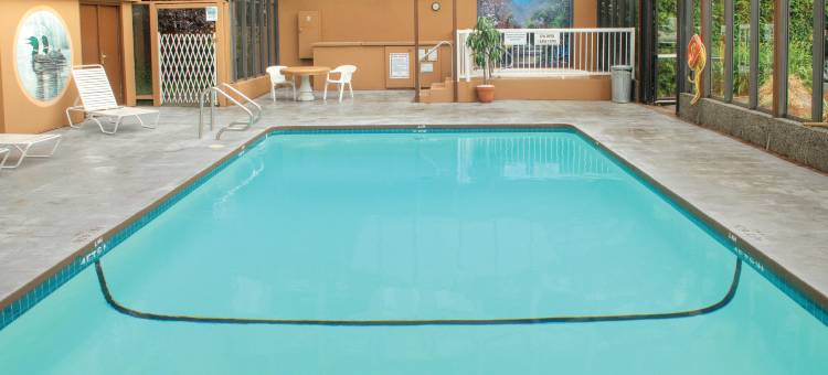 维多利亚海港戴斯酒店(Days Inn by Wyndham Victoria on the Harbour)图片