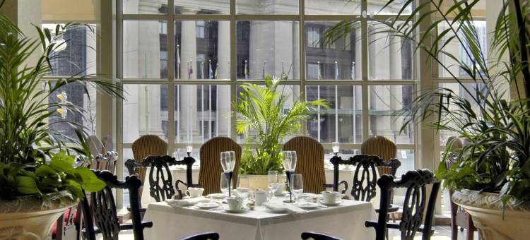 费尔蒙特洛里耶堡酒店(Fairmont Chateau Laurier)图片