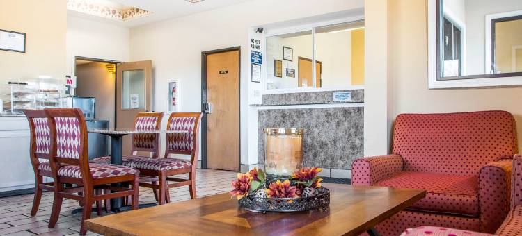 卡西维尔红狮套房酒店(Red Lion Inn & Suites Caseyville)图片