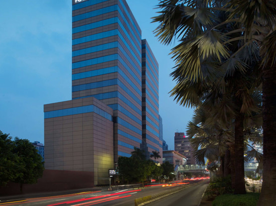 雅加达坦林福朋喜来登酒店