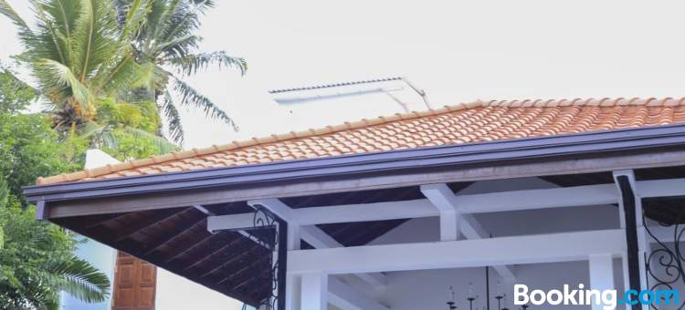 尼勒沃勒酒店(Hotel Nilwala)图片